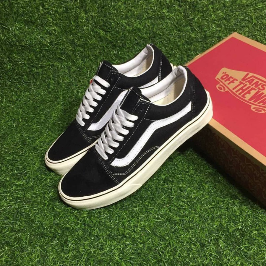 SEPATU VANS/sepatusnakres/sepatusantai/sepatujalan-jalan/sepatukeren/sepatubagus/running