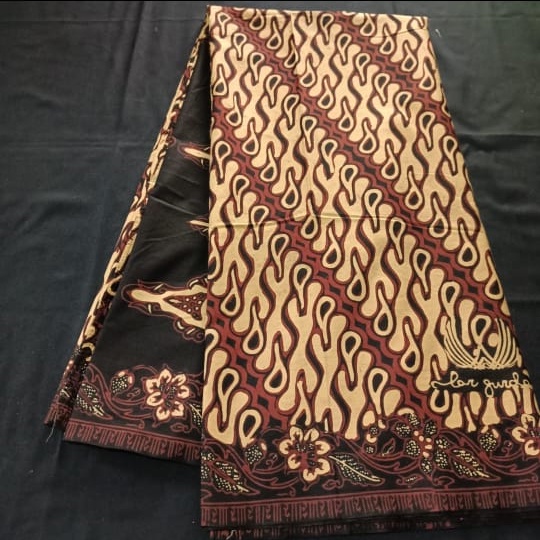 SARUNG LAR GURDA | SARUNG BATIK LAR GURDA | SARUNG KANG SANTRI | SARUNG BATIK MOTIF |  SARUNG SANTRI