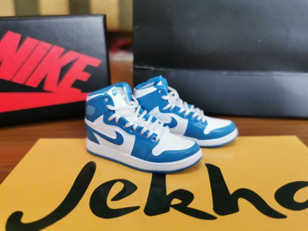 Air Jordan 1 UNC - 3D Sneakers Keychain Gantungan Kunci