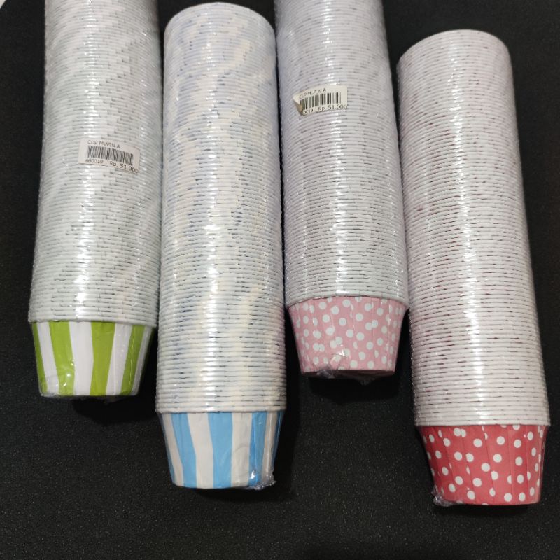 

cup muffin A karton kertas mangkok muffins
