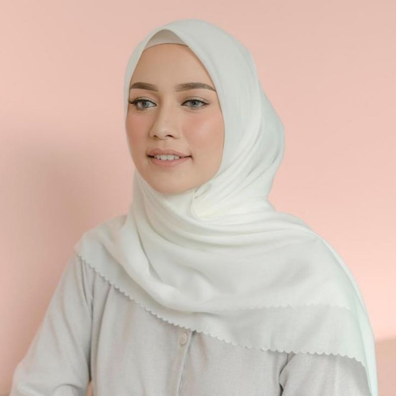 Iskanti VP Laser Cut Hijab - BROKEN WHITE