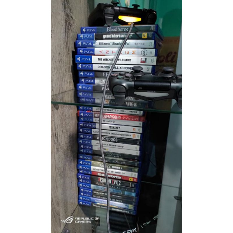 ps4 pro + kaset 30 pcs jual cepat
