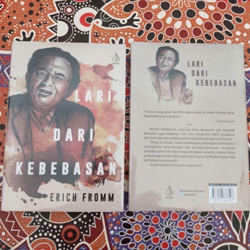 LARI DARI KEBEBASAN  Erich Fromm