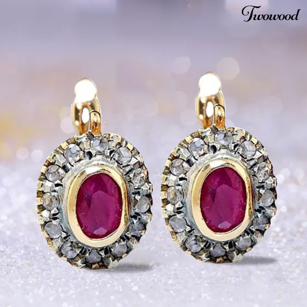 1 Pasang Anting Klip Bentuk Oval Bahan Alloy Aksen Berlian Imitasi Untuk Wanita