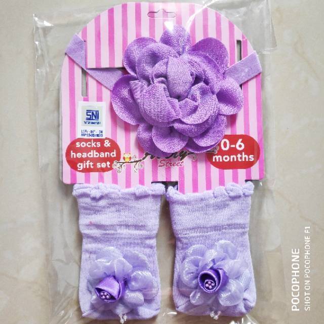 Set sepatu dan bandana bayi variasi ungu