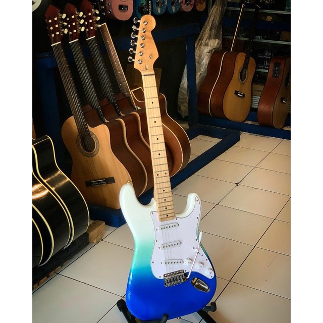 GITAR ELEKTRIK DIFERGIO ORIGINAL MAPLE GITAR LISTRIK MURAH JOGJA No fender stratocaster