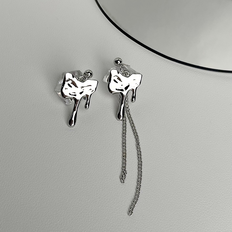 Anting Tusuk Asimetris Trendy Untuk Wanita