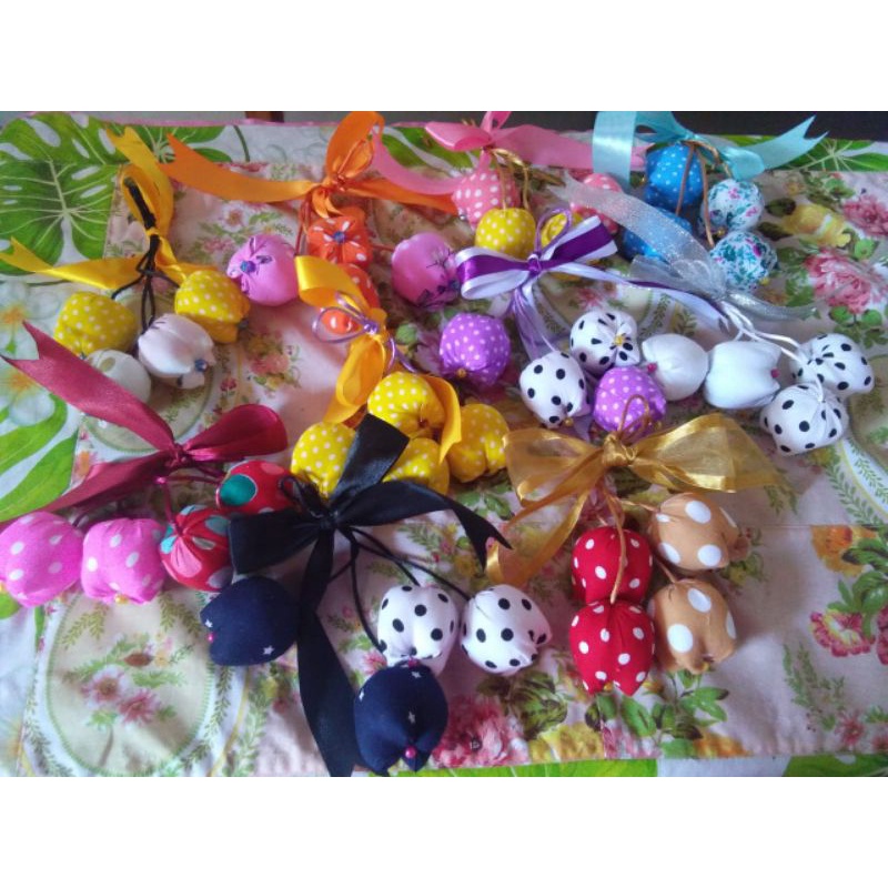 Gantungan Tas  pom pom/ Twilly Crarf / Hiasan Tas Rajut jali/ Gantungan Kunci Cantik