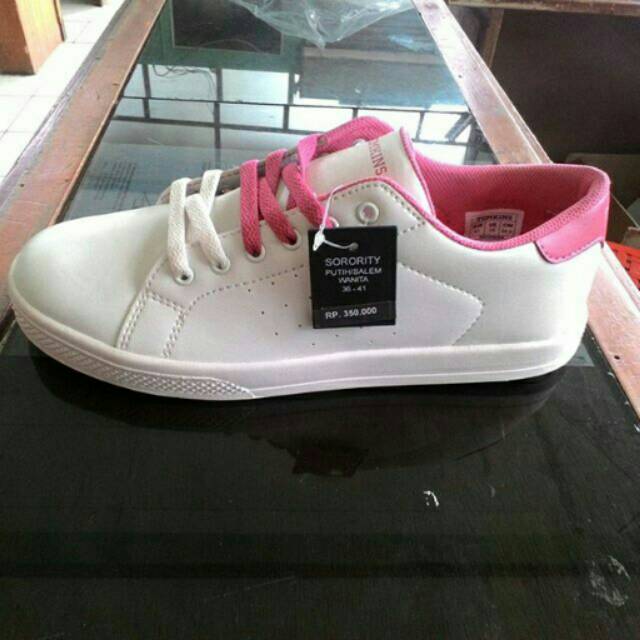 Sepatu TOMKINS wanita SORORITY white