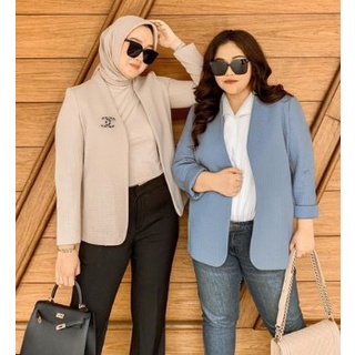 PRELOVED LIKE NEW BEST SELLER LOUI BLAZER BY KIENKA.ID BLAZER NYAMAN WANITA WARNA BROKEN WHITE SIZE 