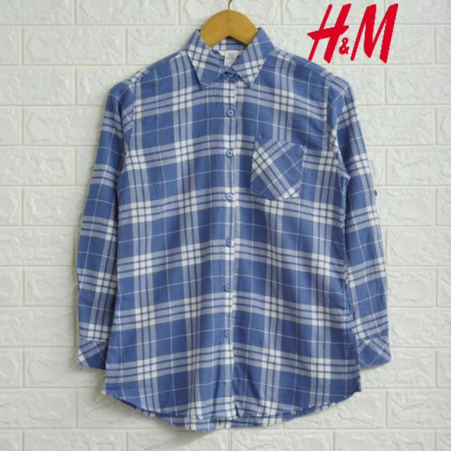  H M  flanel biru kemeja wanita women Hnm H m  blue basic 