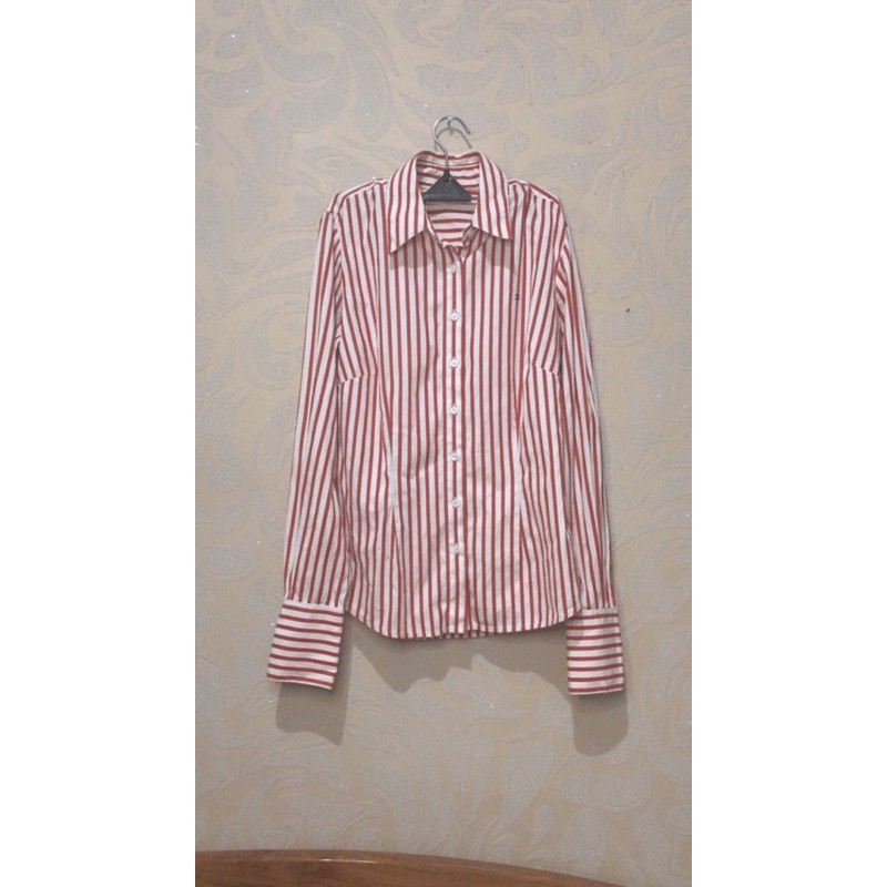 Preloved Kemeja TOMMY HILFIGER Cewe