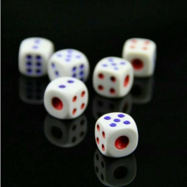 Dadu Mainan PVC Dice Board games Dot Domino Kartu Uno 18mm x 1.8cm Termurah