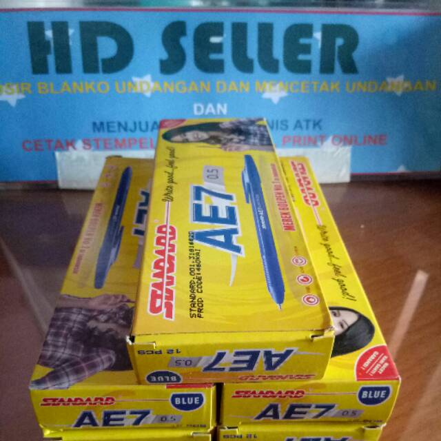 

PENA STANDARD AE7 0,5MM BIRU