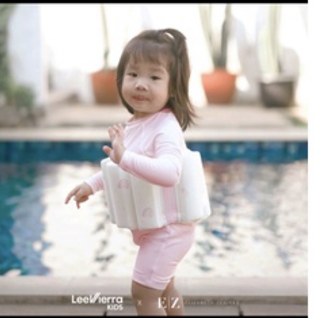 Lee Vierra X EZ floatsuit mom eliz elizabeth zenifer baju renang anak perempuan