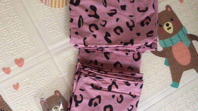 Sprei Magenta Leopard Pink