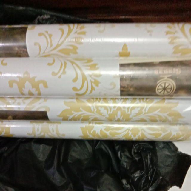 Wallpaper Sticker Dinding Elegan Motif Batik Putih Gold/emas