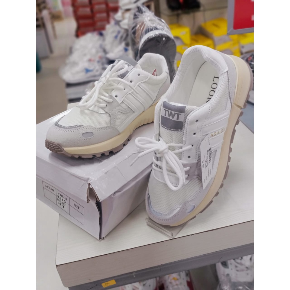 Ramayana Jambi Sepatu Sneakers LOOKS Art3315