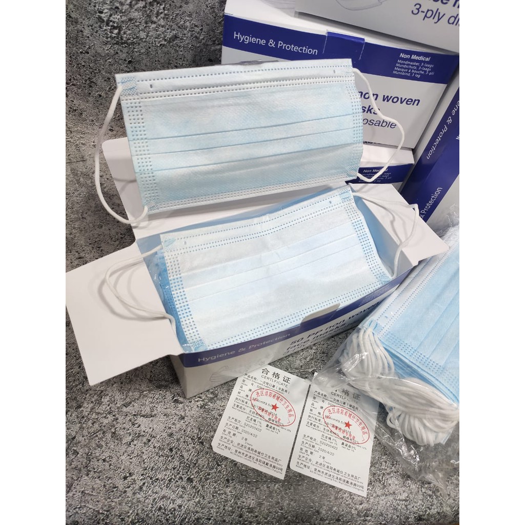 MASKER 3PLY BIRU EARLOOP NON WOVEN FACE MASK - 1 BOX ISI 50