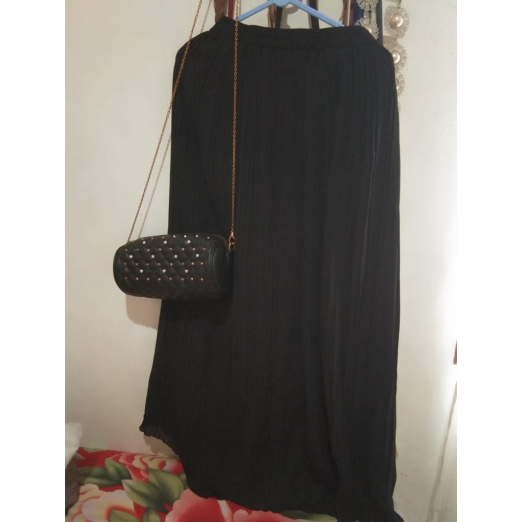 Rok Panjang Hitam Plisket Sifon