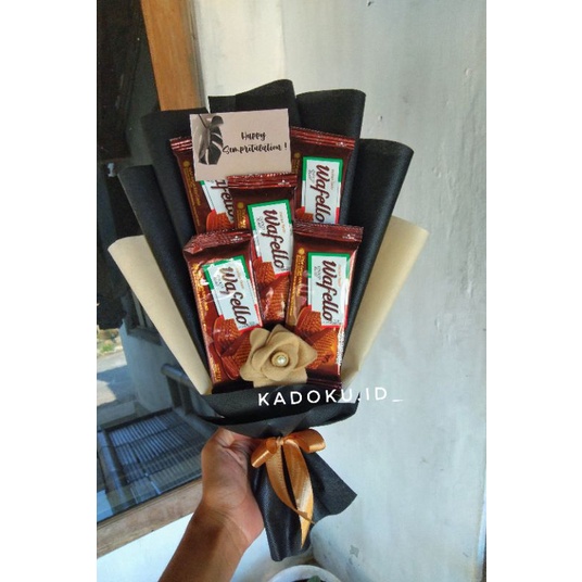 

buket wafello / buket coklat / buket jajan / buket snack / buket wisuda / buket makanan