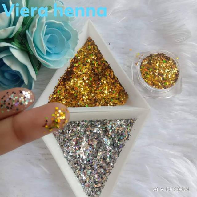 Gliter kasar hologram nail art