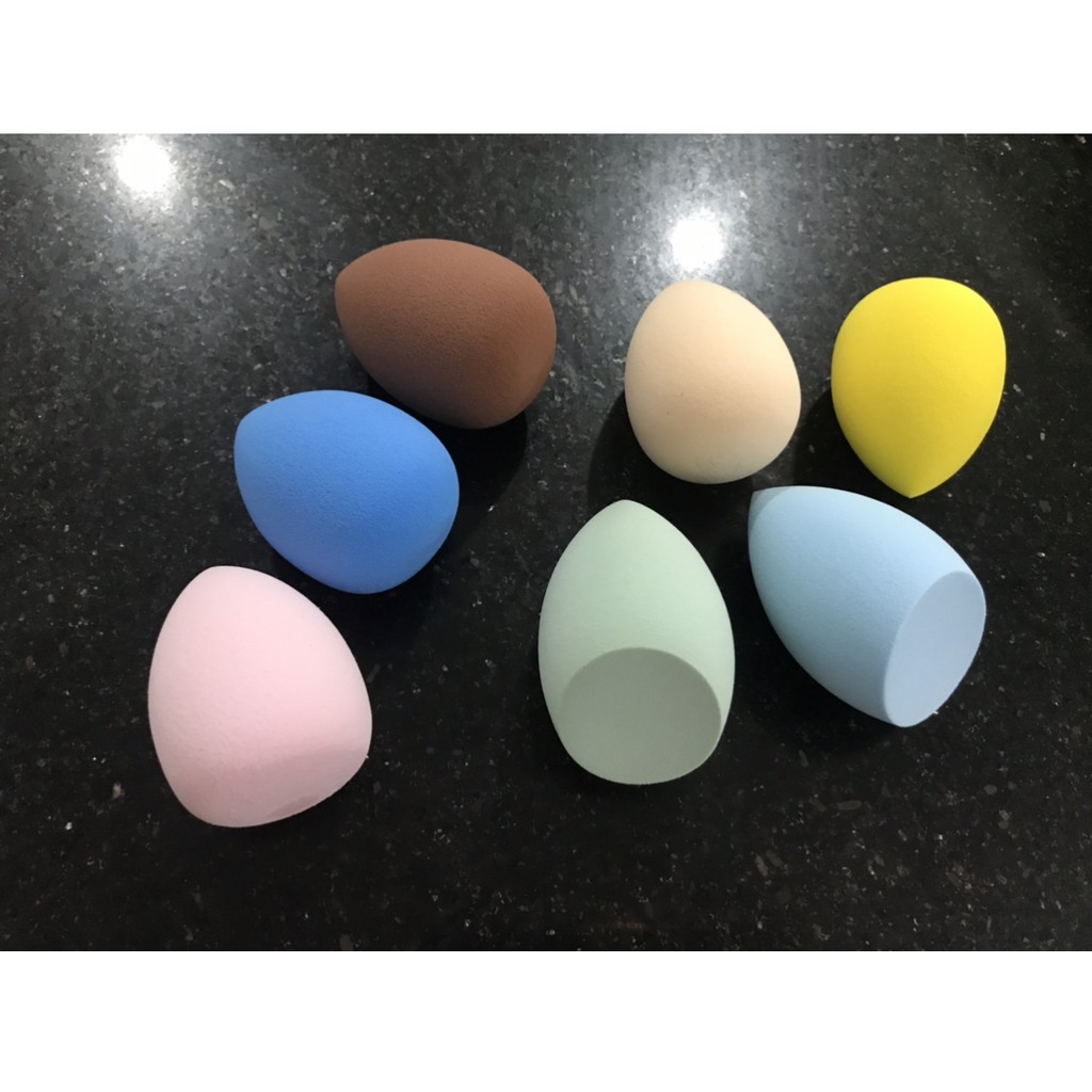 Sponge Beauty Blender (dijamin mengembang) Soft Puff / Good Quality+tabung Mika