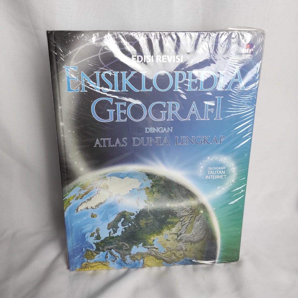 Ensiklopedia Geografi dengan Atlas Dunia Lengkap