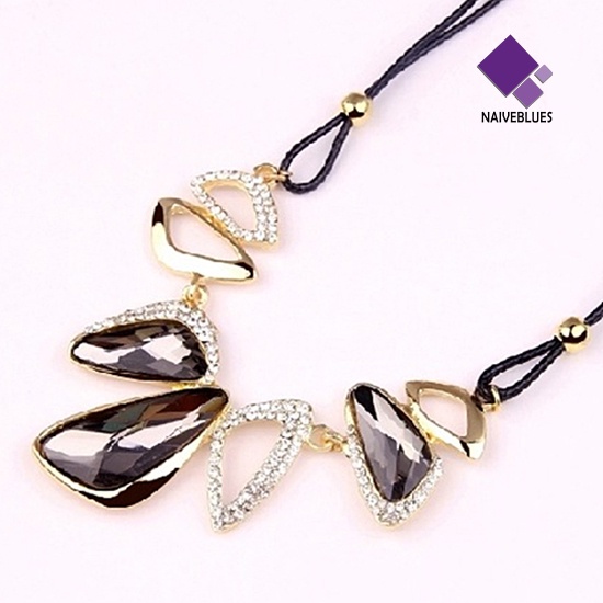 Kalung Dengan Liontin Model Hollow Out Untuk Wanita