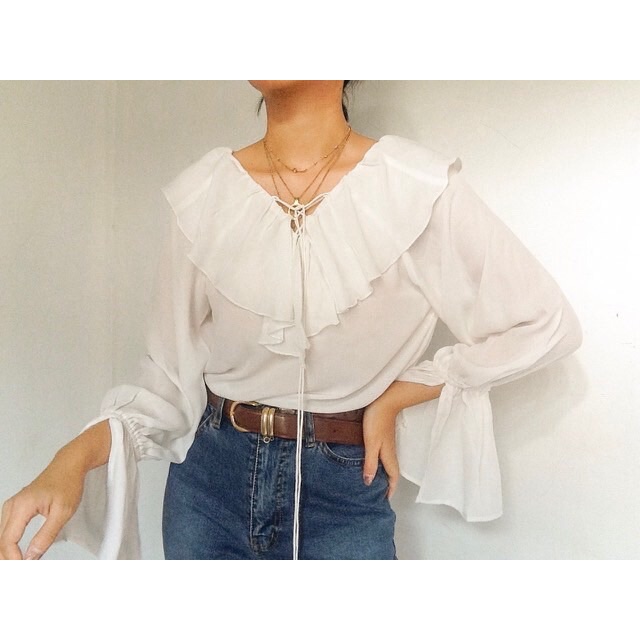 

Etacheter white vintage loose