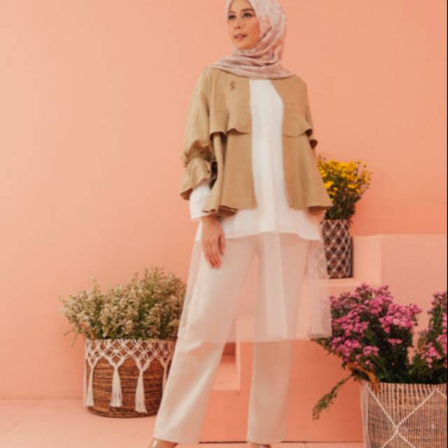 Calista Outer Wearing Klamby