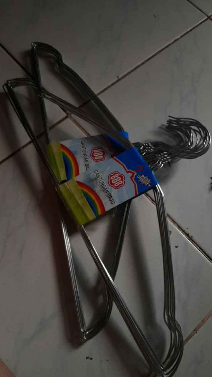 Gantungan Baju Kawat / Hanger Kawat Set Isi 10