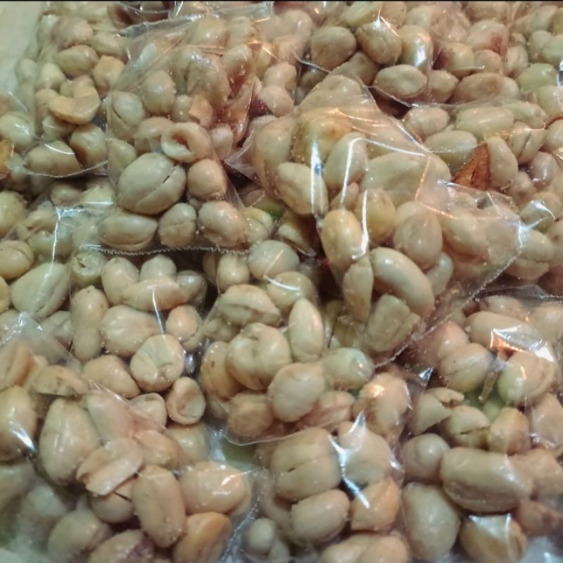 

Kacang Bawang Seribuan Camilan Siap Makan (Eceran)