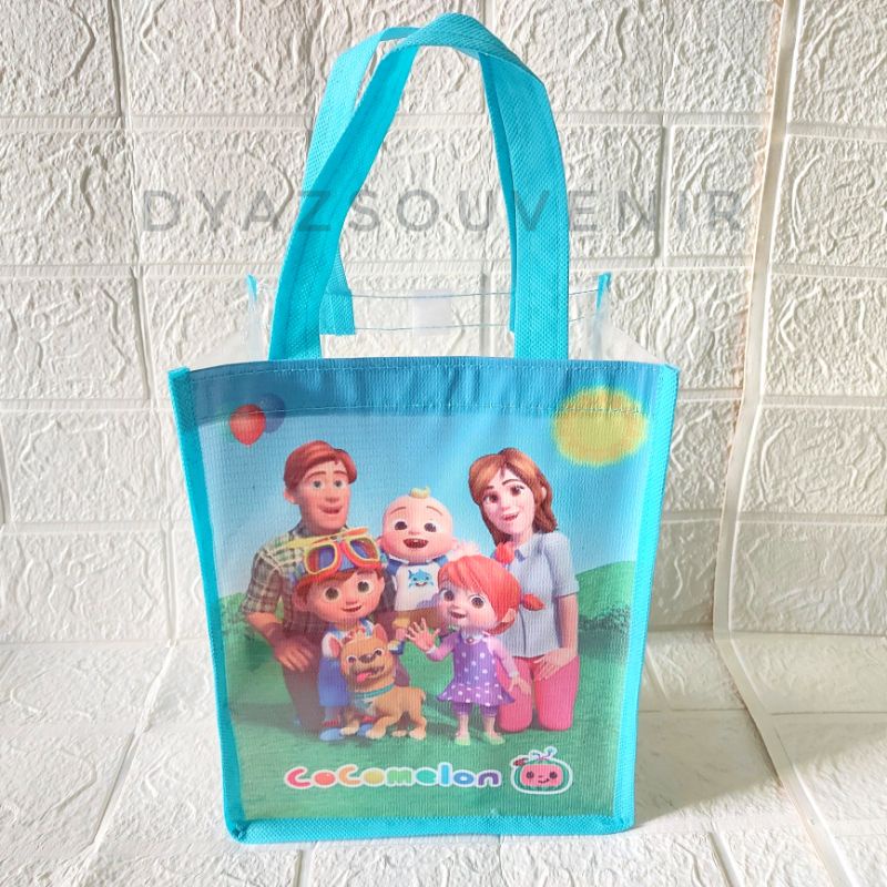 

tas ultah cocomelon tas mika custom tas goodie bag souvenir kado hampers termurah