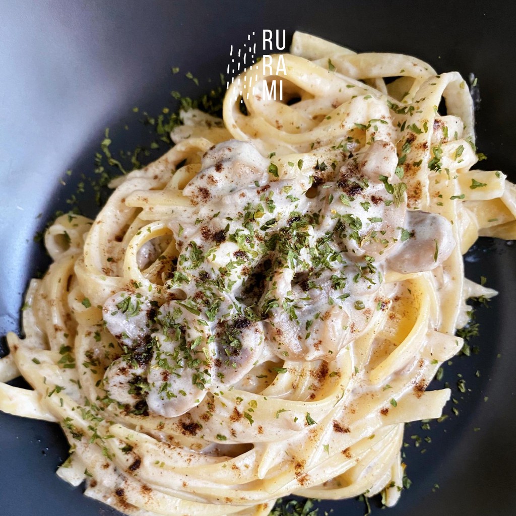 

RURAMI Mushroom truffle pasta - fettuccine