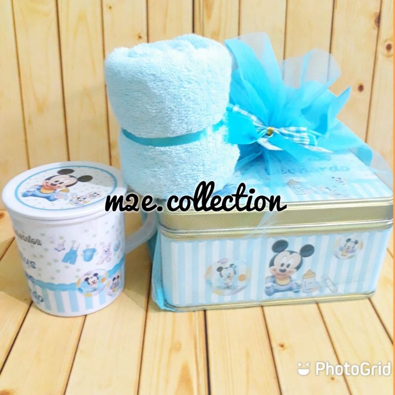 {m2e} Hampers Baby. Hampers One Month. Mug Melamin. Souvenir One Month
