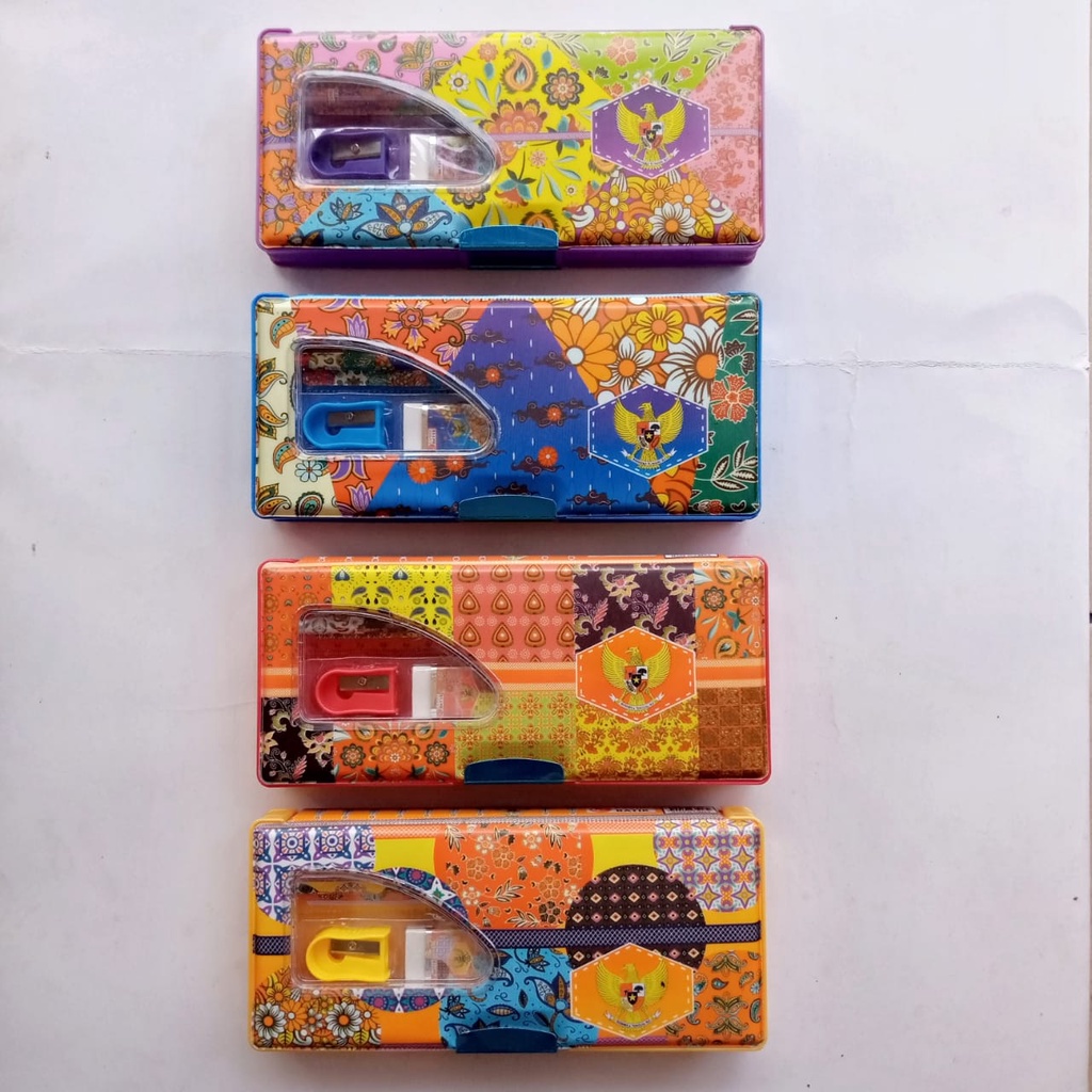 

KOTAK PENSIL I TEMPAT PENSIL MOTOF BATIK LENGKAP PLUS ISI