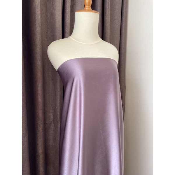 Kain Satin Saten Silk Lux Ori Bahan Maxmara Meteran Mewah Warna Ungu Taro