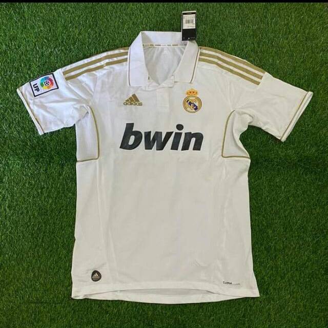 Jersey Kaos Baju Sepak Bola Real Madrid Home Putih Retro Classic Klasik Jadul Lawas Vintage Tahun Mu