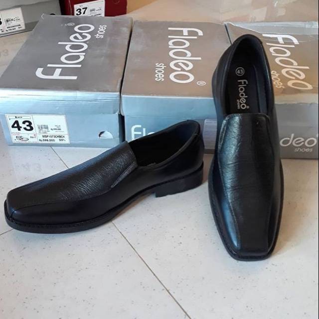 Sepatu formal kerja 43 pantofel fladeo