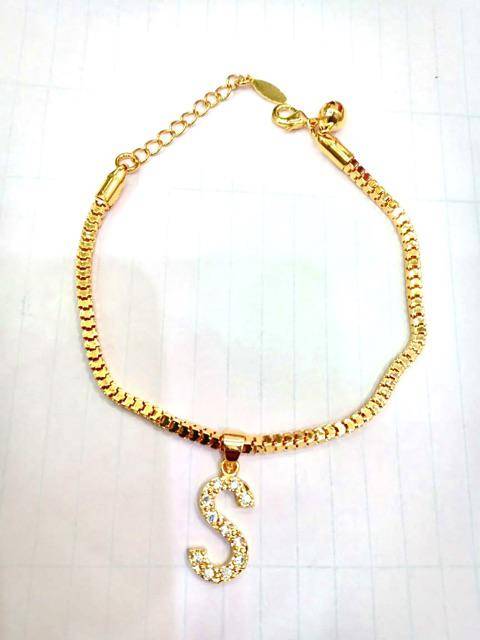 kalung titanium kacang viral