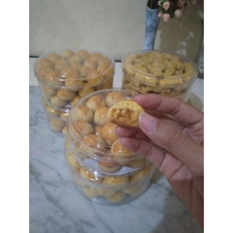 

Kue nastar