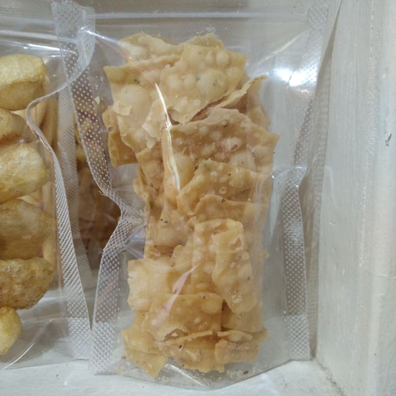 

Keripik Bawang/kerupuk pangsit 20 gram