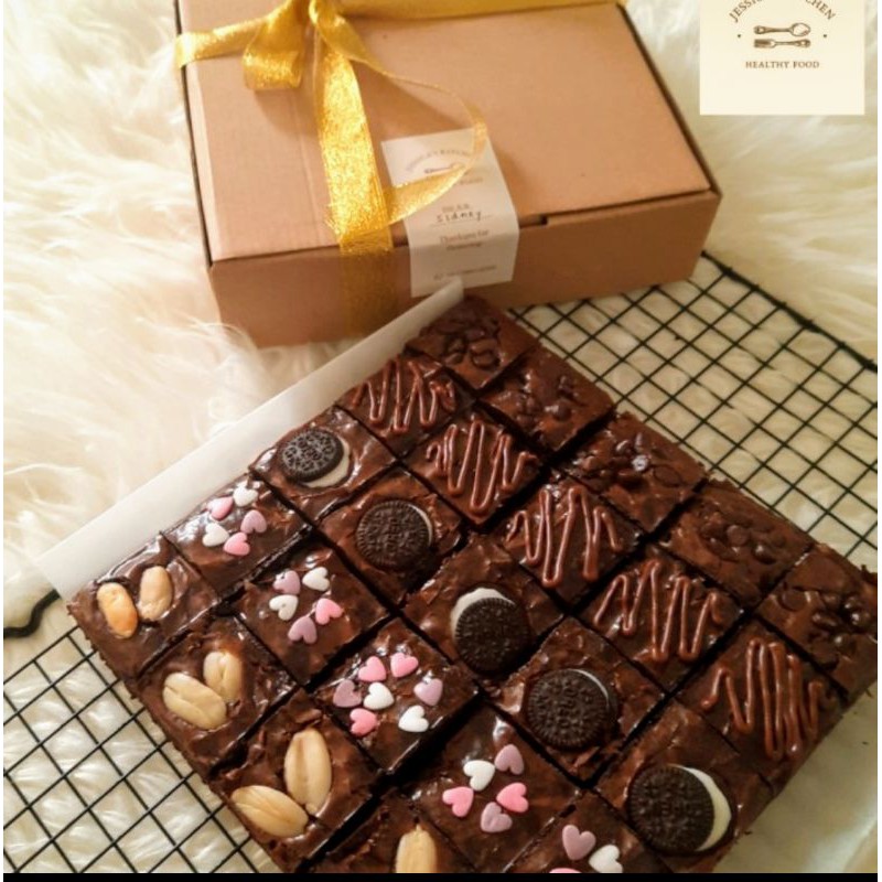 

Premium Fudgy Brownies