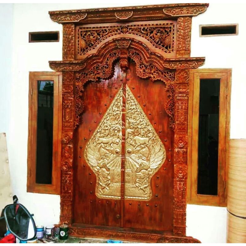 Pintu gapura gebyok ukir// pintu gapura motif wayang(kelir)