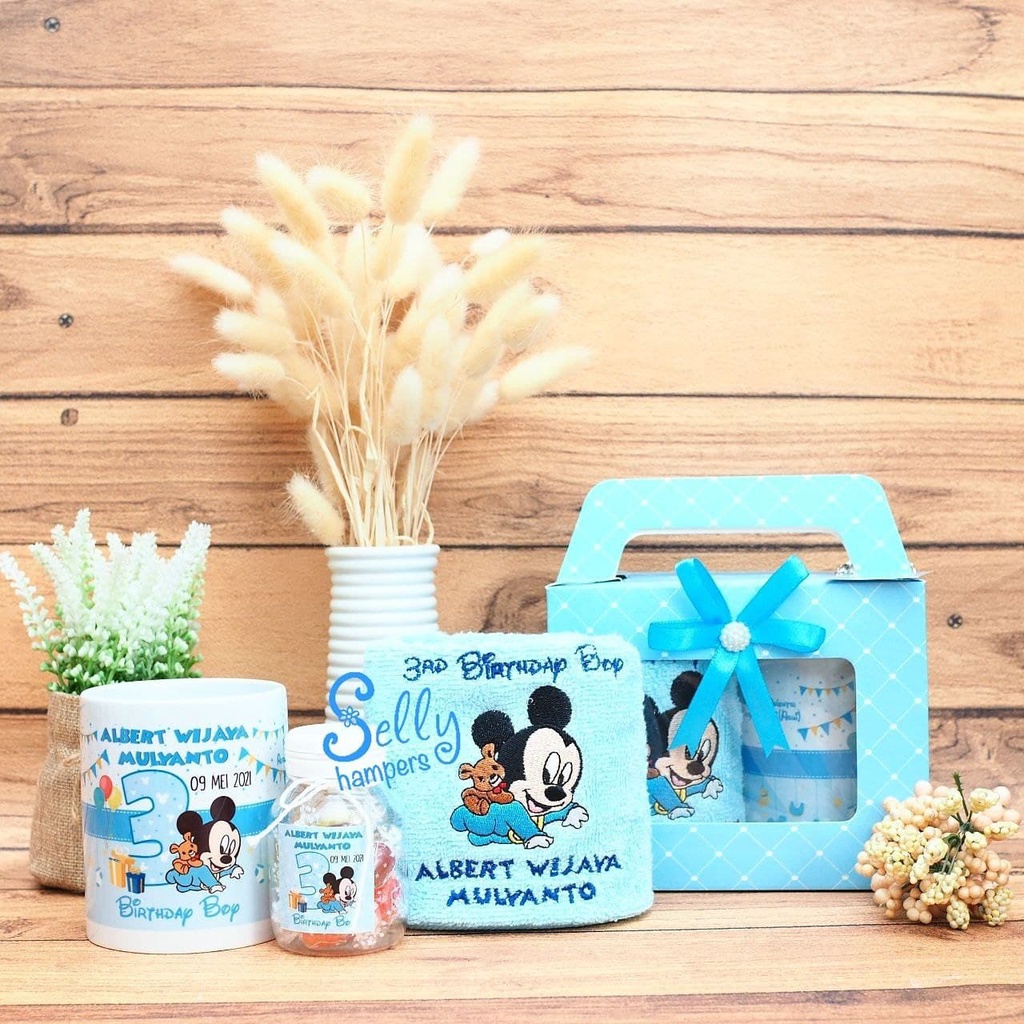 Souvenir Baby One Month / Hampers Baby Born