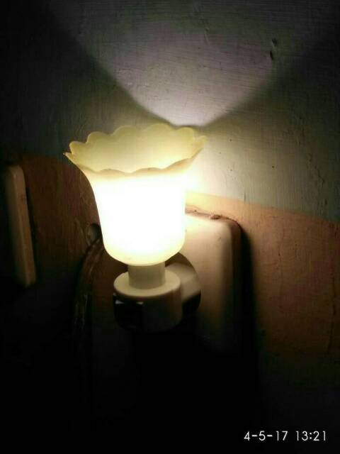 LAMPU TIDUR COLOK