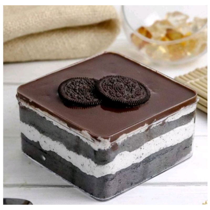 

Dessert Box Rasa Oreo Free Kartu Ucapan