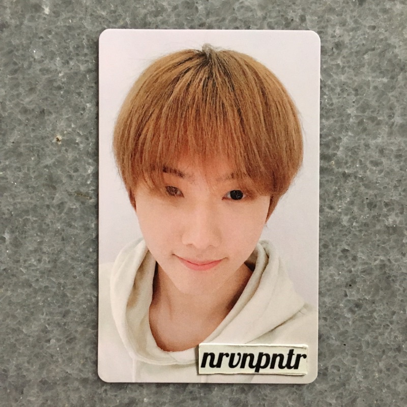 JISUNG YIZHIYU HELLO FUTURE ROUND 3 VER A