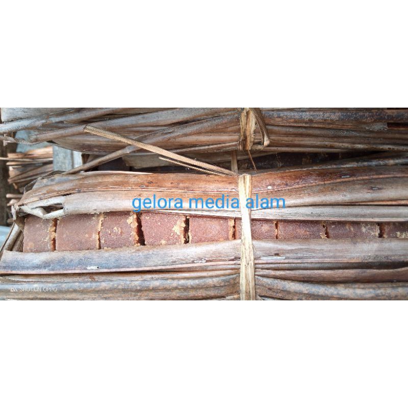 

perbungkus gula aren asli has pangandaran